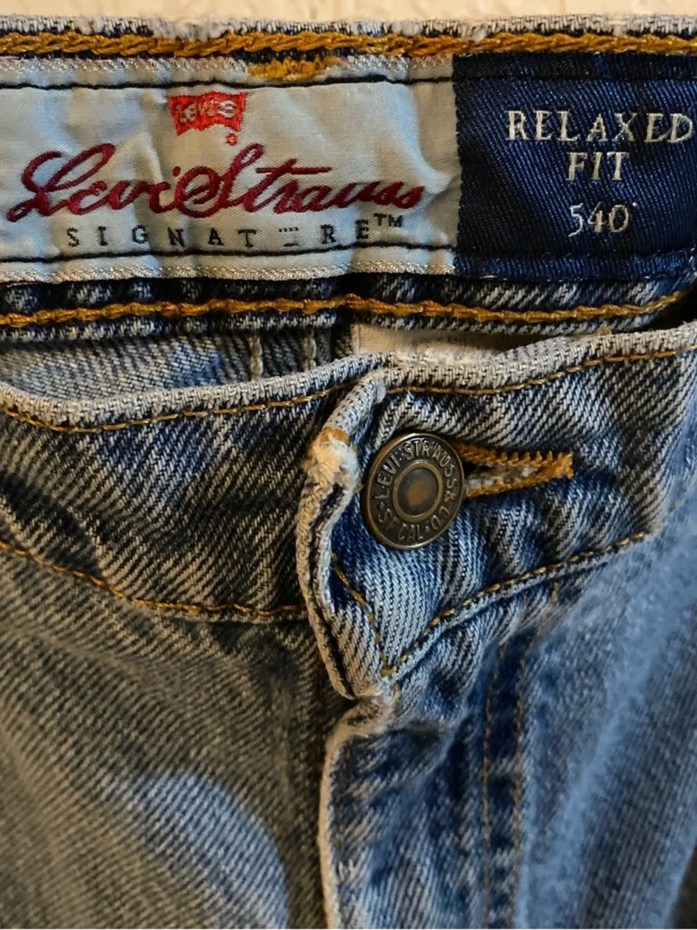 Vintage 1990’s Levi Strauss Signature Relaxed Fit 540 Jeans. “Made in USA”